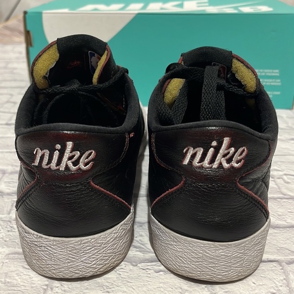 Nike SB Bulls Edition Bruin Lo, Size 9 - Picture 6 of 9